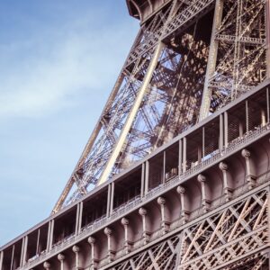 PARIS, TOUJOURS PARIS: LA TOUR EIFFEL