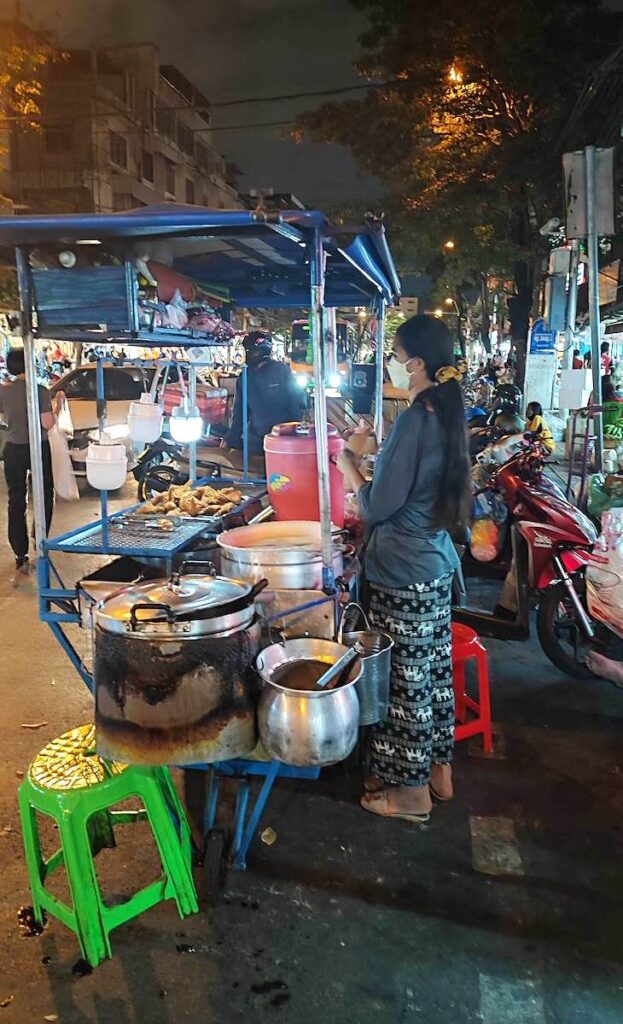 cibo di strada a Bangkok